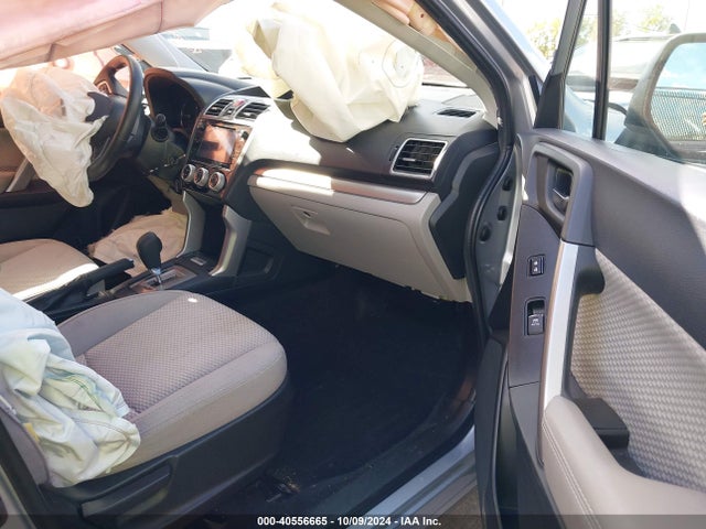 Subaru Forester 2.5i Premium 2018 JF2SJAGC1JH565471 Image 5