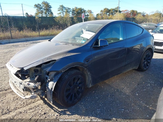 2022 TESLA MODEL Y 7SAYGAEE0NF391929 Photo 1
