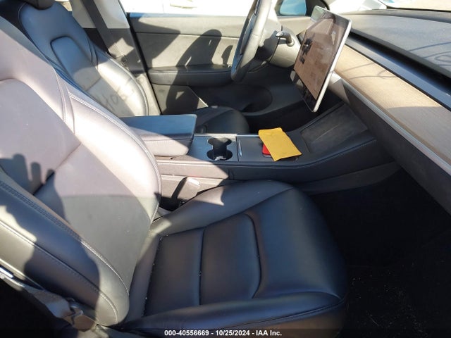 2022 TESLA MODEL Y 7SAYGAEE0NF391929 Photo 4