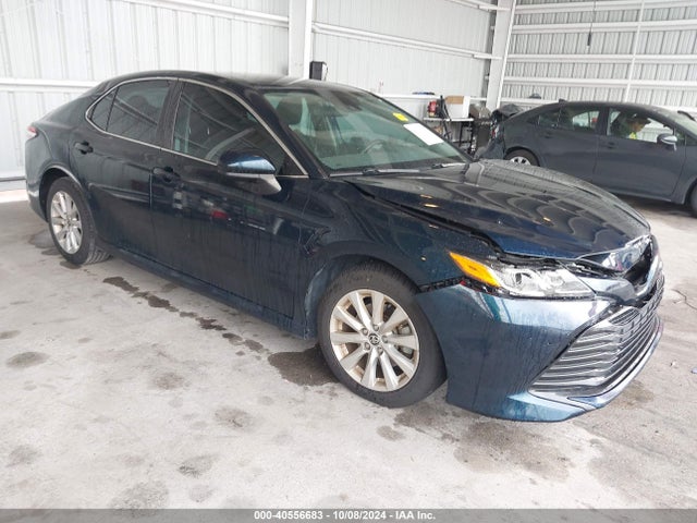 Toyota CAMRY LE 2020 4T1C11AK2LU981442 Image 1