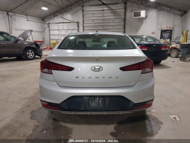 Hyundai ELANTRA SEL 2019 5NPD84LF4KH439452 Image 16