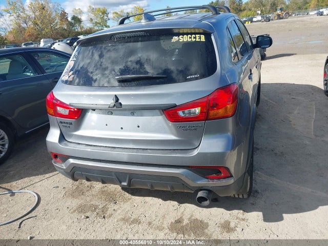 JA4AR3AU0JZ028448 Mitsubishi Outlander Sport 2.0 Le