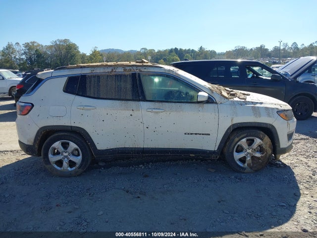3C4NJCBB6JT140447 Jeep Compass Latitude Fwd