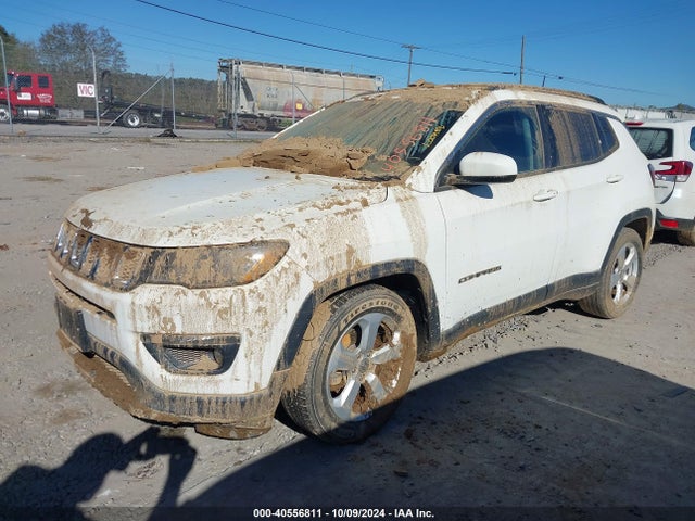 3C4NJCBB6JT140447 Jeep Compass Latitude Fwd