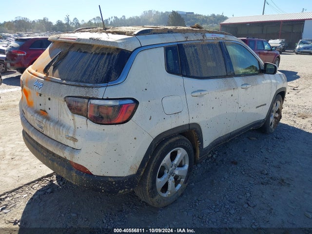3C4NJCBB6JT140447 Jeep Compass Latitude Fwd