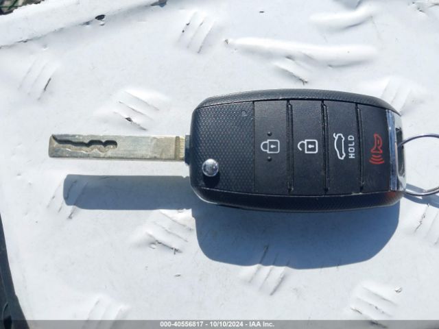 3KPA25AD0ME379947 KIA Rio 5-door S
