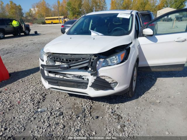 1FMCU0G73FUA65457 Ford ESCAPE SE