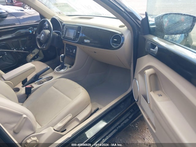 Volkswagen Beetle 1.8t 2015 3VWJ17AT5FM617013 Image 5