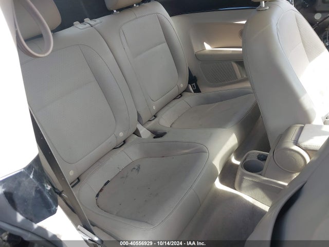 Volkswagen Beetle 1.8t 2015 3VWJ17AT5FM617013 Image 8