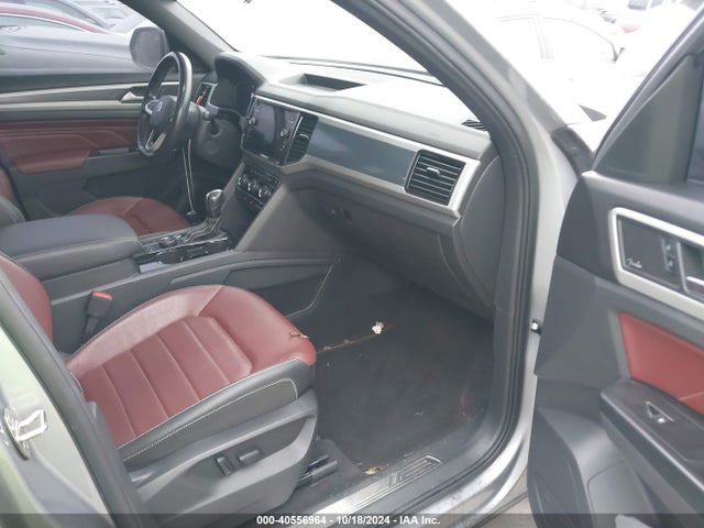 1V2FE2CA3MC205715 Volkswagen Atlas Cross Sport 3.6l V6 Sel Premium R-line