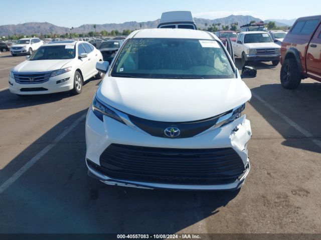 5TDKRKEC7RS198924 Toyota SIENNA LE