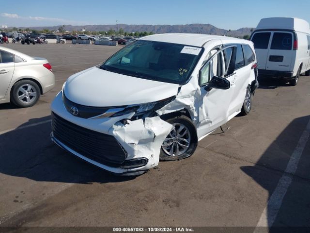 5TDKRKEC7RS198924 Toyota SIENNA LE