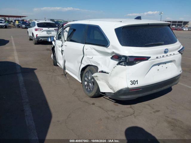 5TDKRKEC7RS198924 Toyota SIENNA LE
