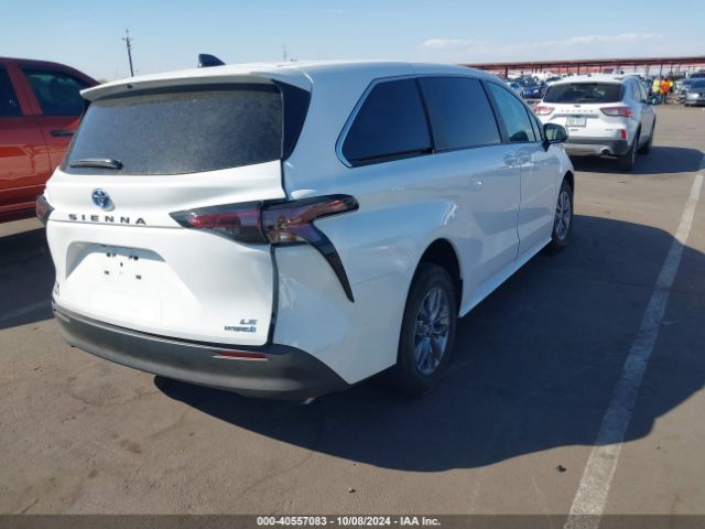 5TDKRKEC7RS198924 Toyota SIENNA LE