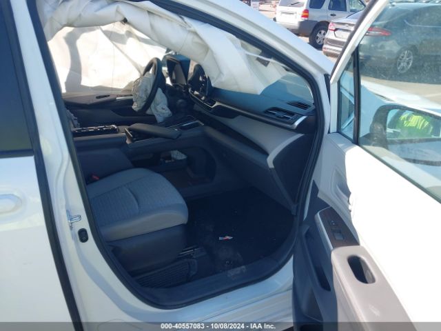 5TDKRKEC7RS198924 Toyota SIENNA LE