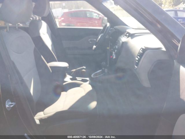 KNDJN2A2XG7254396 KIA Soul