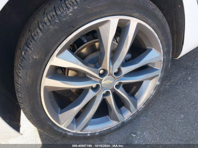 1G1ZD5ST4MF009974 Chevrolet Malibu Fwd Lt