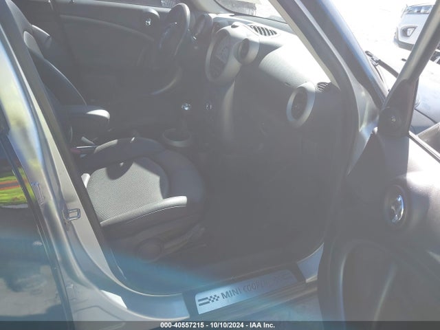 2011 MINI COOPER S COUNTRYMAN WMWZC3C56BWM25792 Photo 4