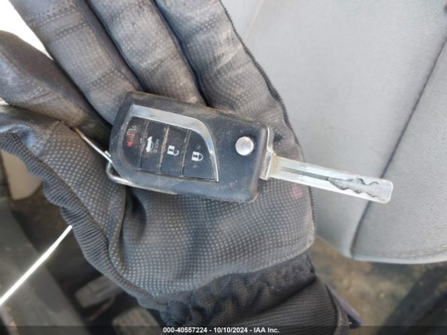4T1B11HK8JU639606 Toyota CAMRY LE