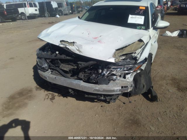 1HGCV3F9XKA011477 Honda Accord Hybrid Touring