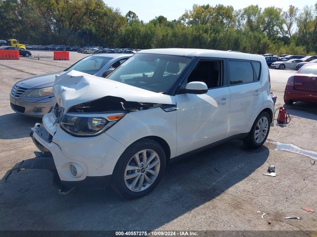 KIA SOUL + 2018 KNDJP3A52J7540678 Image 2