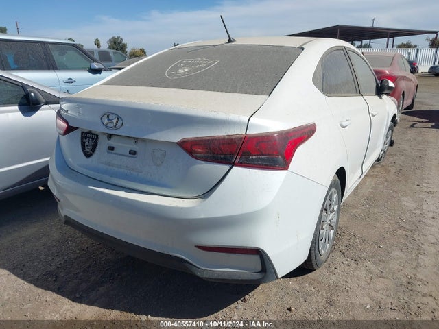 Hyundai 2018 2018 3KPC24A39JE014916 Image 4