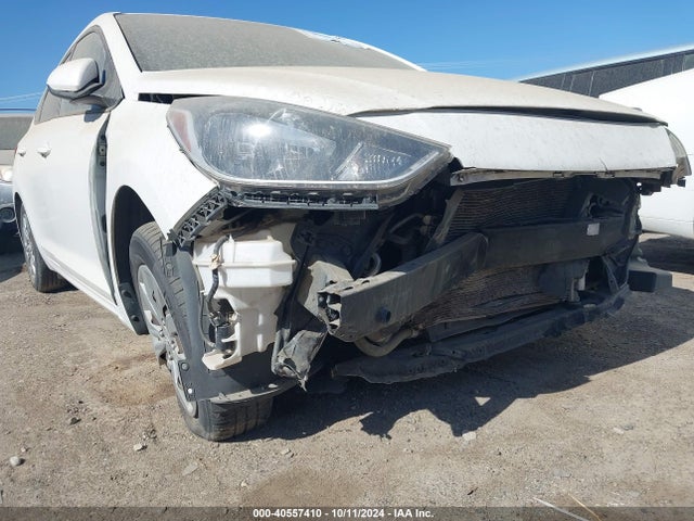 Hyundai 2018 2018 3KPC24A39JE014916 Image 6