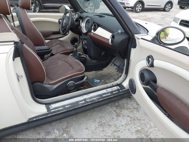 2011 MINI COOPER S WMWZP3C58BTX83126 Photo 4