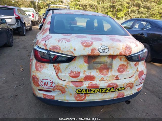 3MYDLBYV6KY524753 Toyota YARIS L