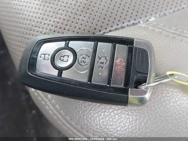 1FMJU1JT6JEA05923 Ford Expedition Xlt