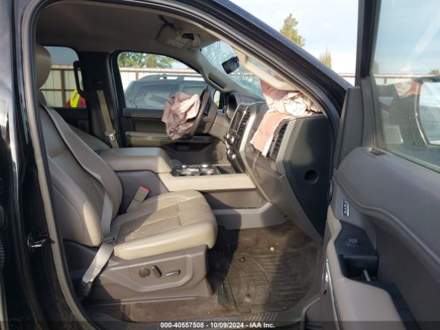 1FMJU1JT6JEA05923 Ford Expedition Xlt