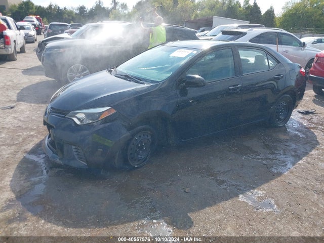 Toyota COROLLA LE 2015 5YFBURHE9FP190252 Image 2