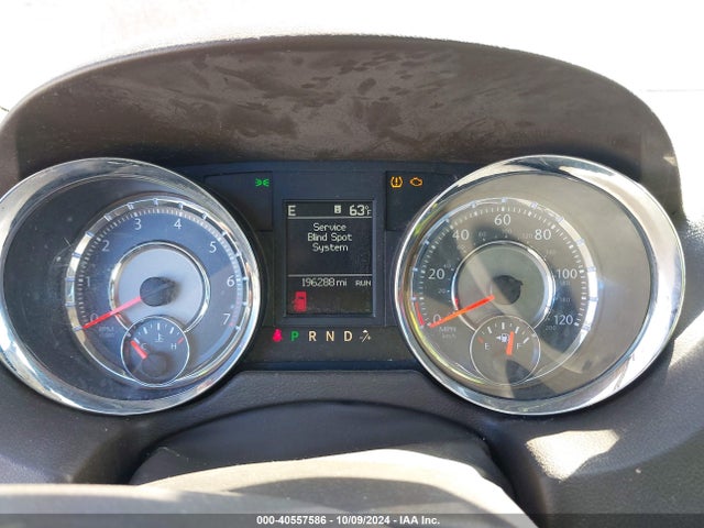 2C4RC1CG5ER107913 Chrysler Town & Country Touring-l