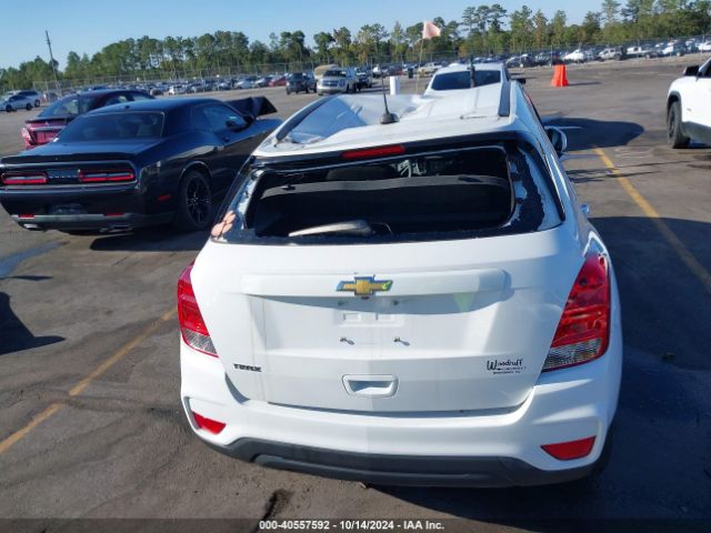 3GNCJKSB3KL402077 Chevrolet TRAX LS