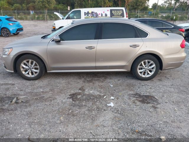 1VWAS7A30GC035806 Volkswagen Passat 1.8t R-line/1.8t S