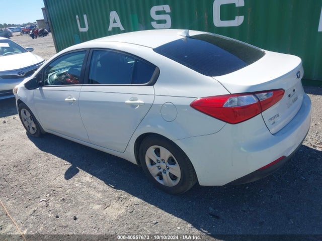 KIA FORTE LX 2016 KNAFK4A62G5606294 Image 3