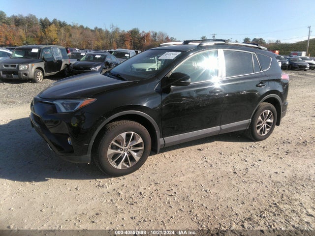 Toyota Rav4 Xle 2017 2T3RFREV6HW568470 Image 2