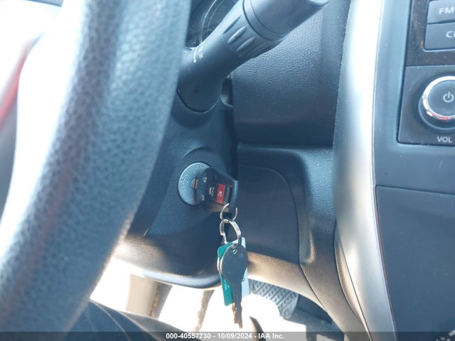 Nissan Versa 1.6 Sv 2018 3N1CN7AP1JL806116 Image 11