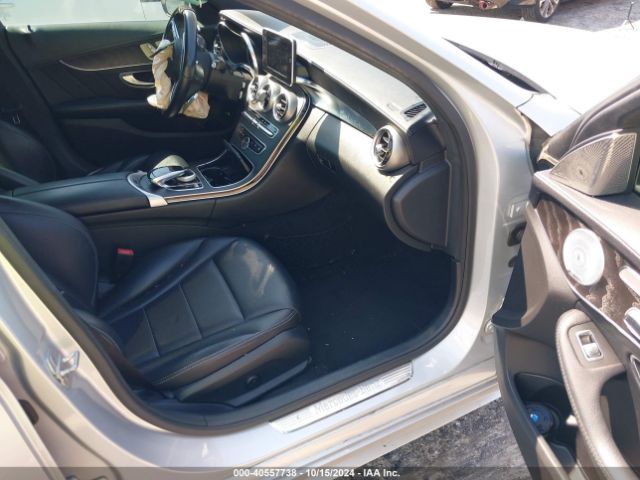 55SWF4JB6FU051169 Mercedes-Benz C 300 Luxury/sport