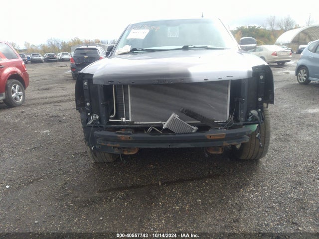 2011 CADILLAC ESCALADE ESV 1GYS4KEF5BR143685 Photo 5