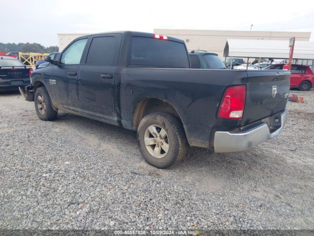 3C6RR7KG6NG313872 RAM 1500 Classic Tradesman  4x4 5'7 Box