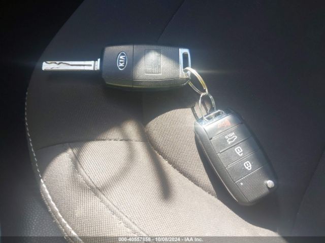 KNDJN2A28J7567812 KIA Soul