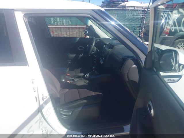 KNDJN2A28J7567812 KIA Soul