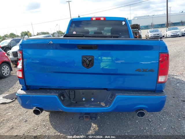 1C6RR7FT2KS643357 RAM 1500 Classic Express  4x4 6'4 Box