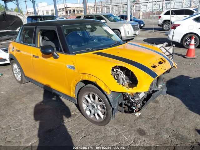 2015 MINI HARDTOP WMWXU3C59F2B56630 Photo 0
