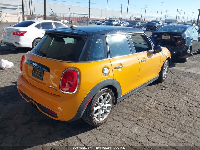 2015 MINI HARDTOP WMWXU3C59F2B56630 Photo 3