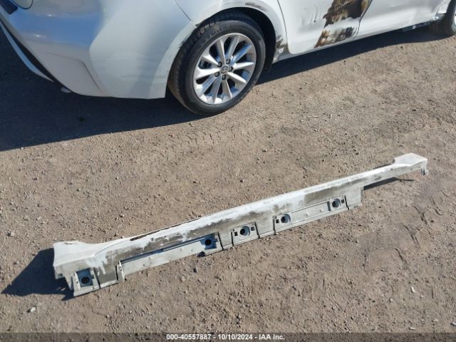 5YFFPRAE5LP062038 Toyota Corolla Xle