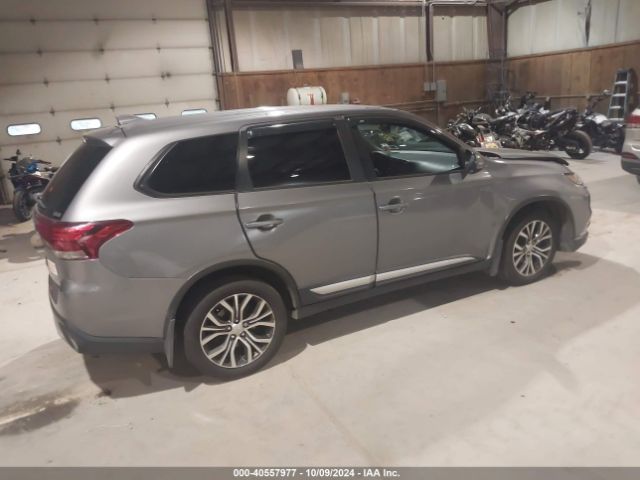 JA4AZ3A35JJ005852 Mitsubishi Outlander Es/le/se/sel