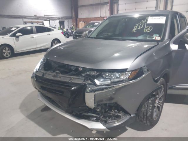 JA4AZ3A35JJ005852 Mitsubishi Outlander Es/le/se/sel