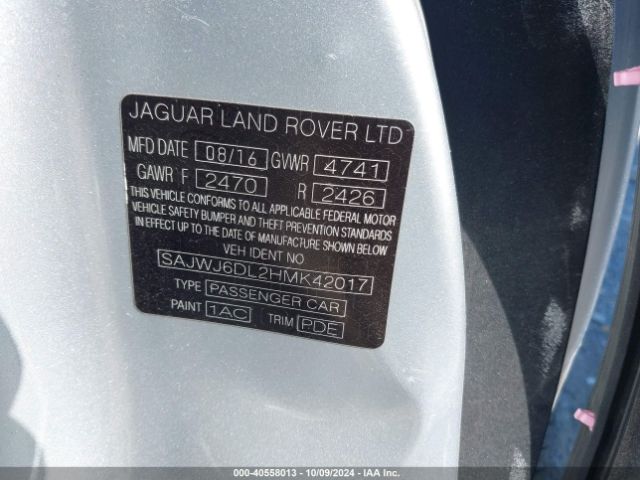 SAJWJ6DL2HMK42017 Jaguar F-TYPE R